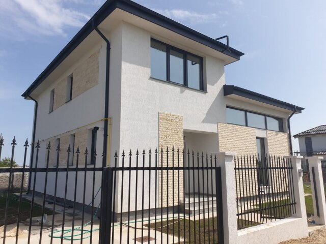 Balotesti Vila 5 camere, constructie 2025, teren 500mp, zona Saftica